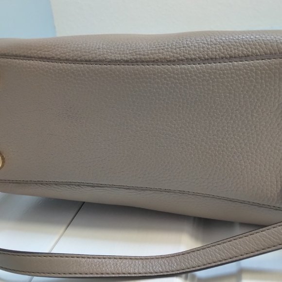 Michael Kors Hamilton Tote (Like New) - Picture 10 of 11